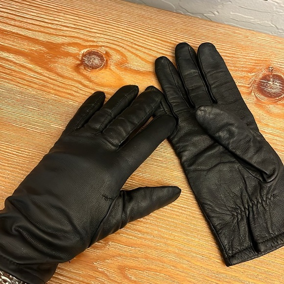 FOWNES Black Leather Gloves Women’s- Size 7 1/2 - Picture 5 of 5